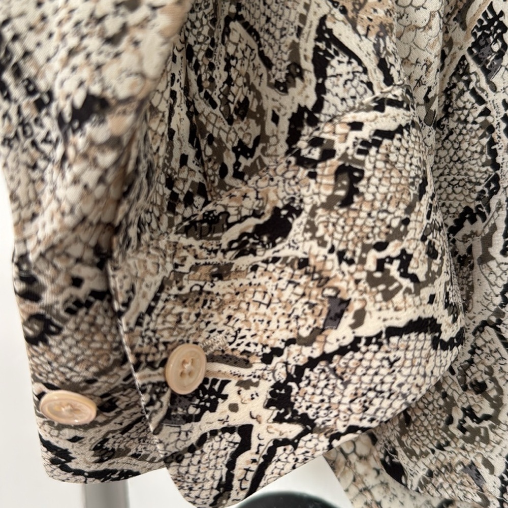 Equipment Silk Blouse New Without tags - Picture 6 of 7